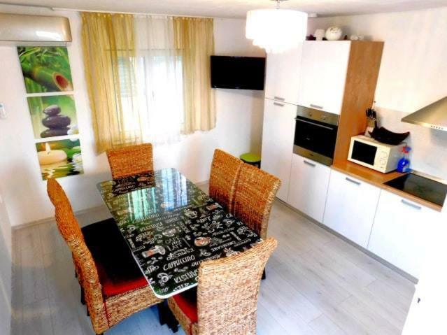 Littlevenice Appartme 50M From Sea Trogir Exterior foto